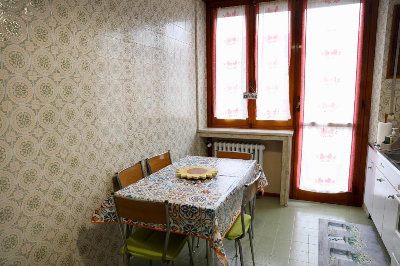 La Casa Dei Nonni - Ampio Trilocale Zona Lingotto Leilighet Torino Eksteriør bilde